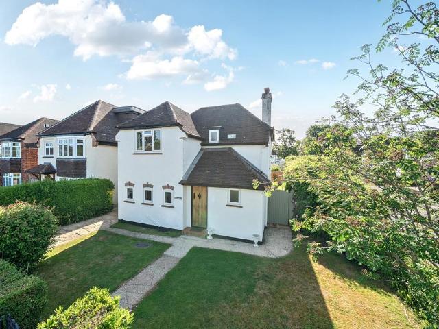 House for sale in Horsell, Woking