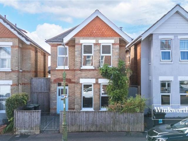 House for sale in Pokesdown, Bournemouth