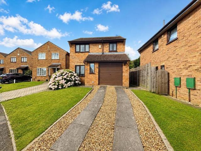 House for sale in Southfields, Northampton