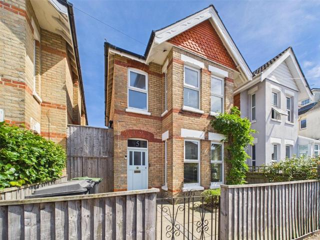 House for sale in Pokesdown, Bournemouth
