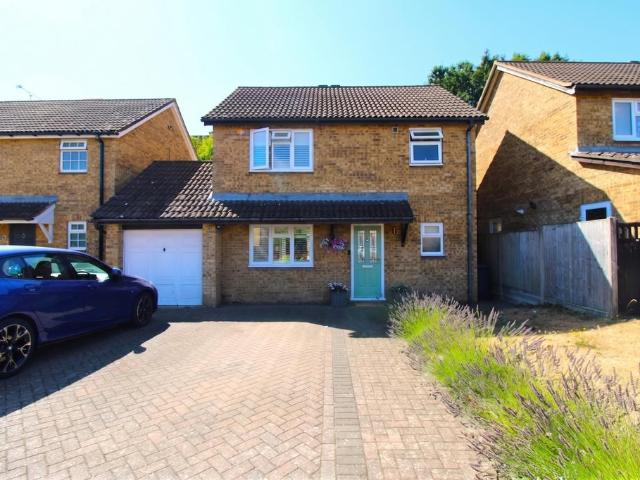 House for sale in Broadwater, Shephall