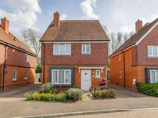 House for sale in Old Wives Lees, Bridgefield