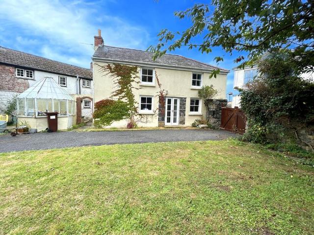 House for sale in Meaver, Mullion
