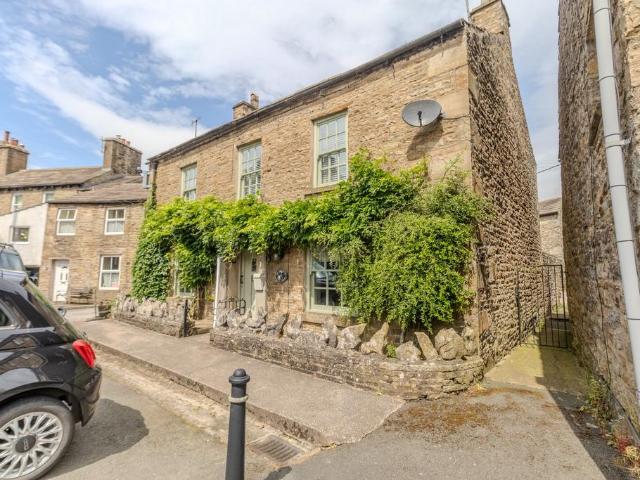 House for sale in Gayle, Hawes
