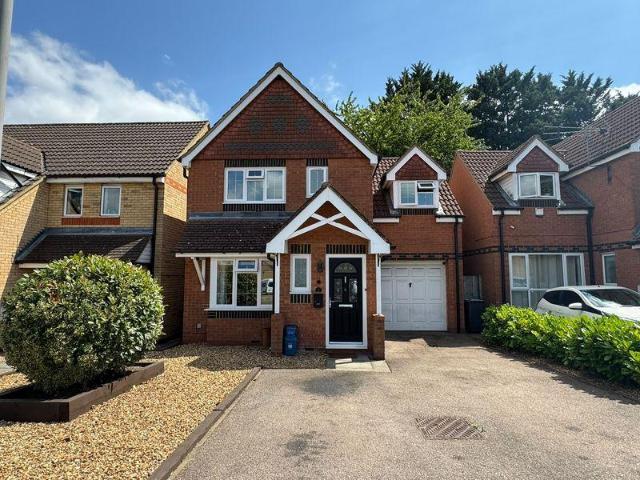 House for sale in Leagrave, Luton