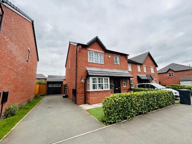 House for sale in Oughtrington, Warrington