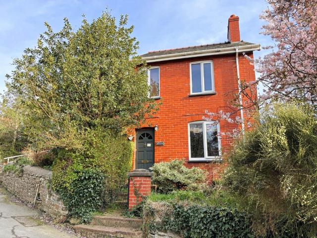 House for sale in Waun Fawr, Wales