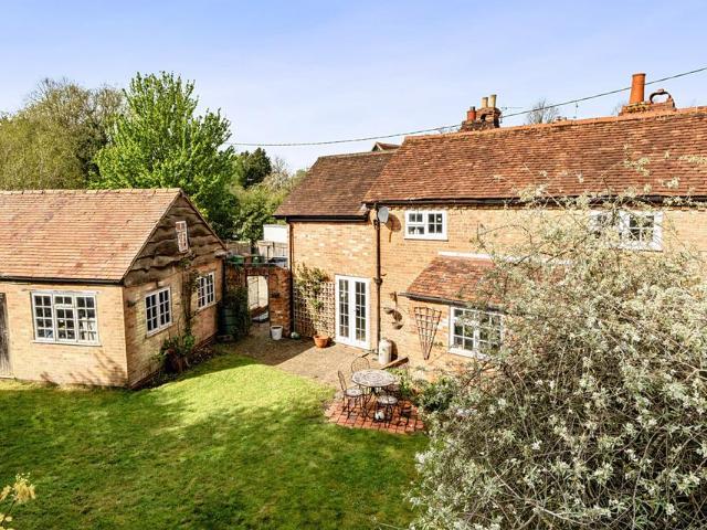 House for sale in Berrick Salome, Oxfordshire