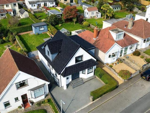 House for sale in Tycoch, Swansea