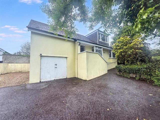 House for sale in Mawnan, Budock Water