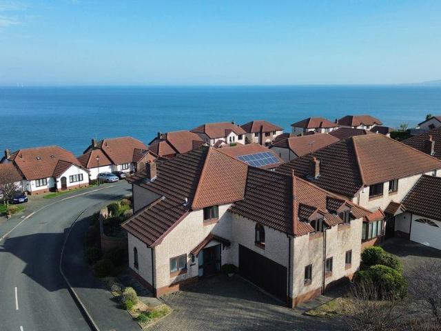 House for sale in Old Colwyn, Wales