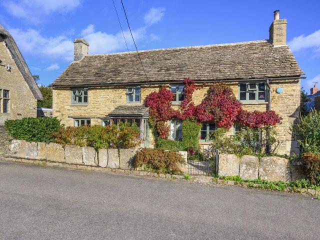 House for sale in South Cerney, Cotswold