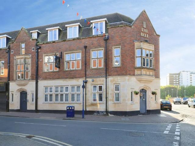 House for sale in Stourbridge, West Midlands
