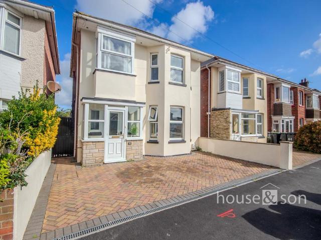House for sale in Talbot Village, Bournemouth