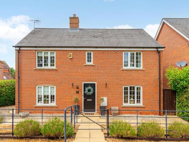 House for sale in Buckingham, Buckinghamshire