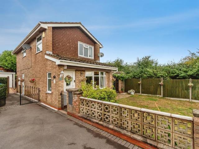 House for sale in Pye Green, Chadsmoor