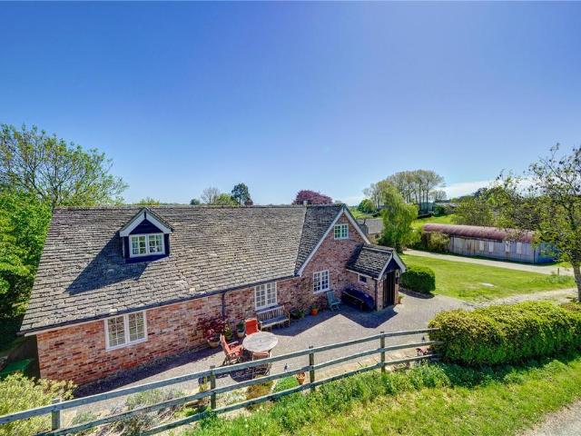 House for sale in Fossebridge, Gloucestershire