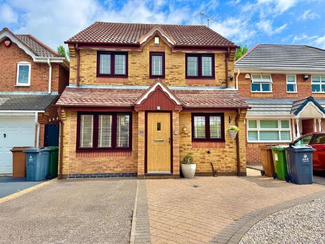 House for sale in Darlaston, West Midlands
