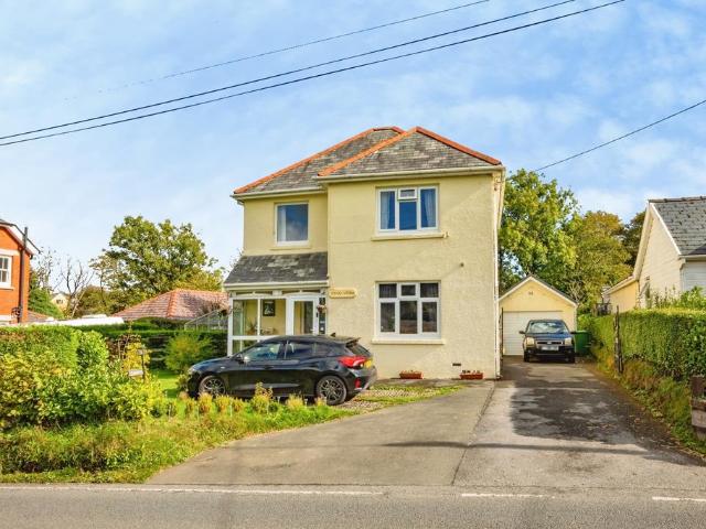 House for sale in Llanfihangel-ar-Arth, Pencader