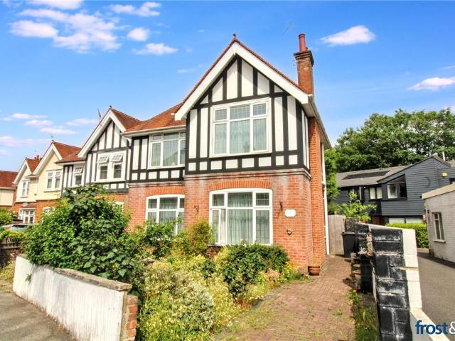 House for sale in Penn Hill, Poole