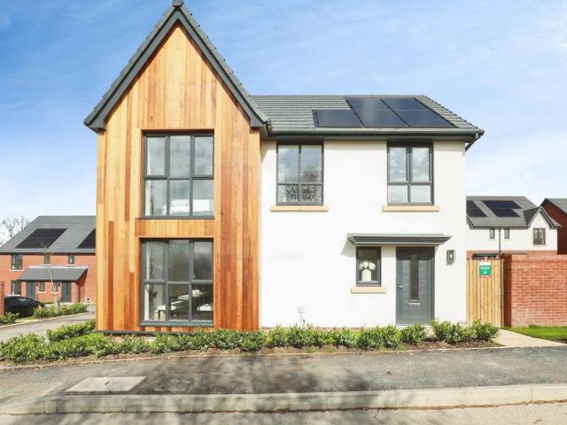 House for sale in Haslington