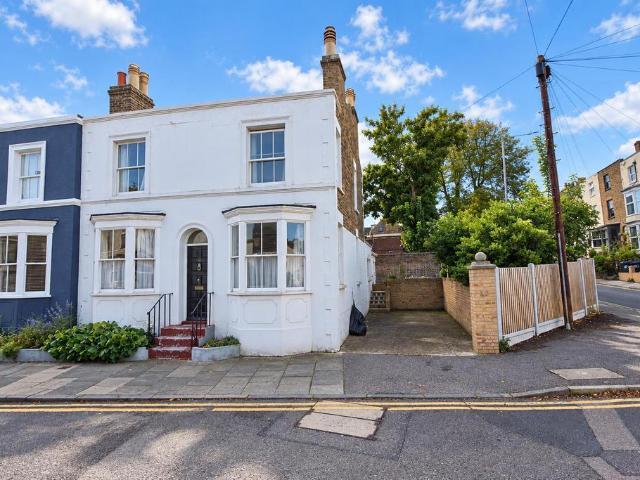 House for sale in West Cliff, Thanet