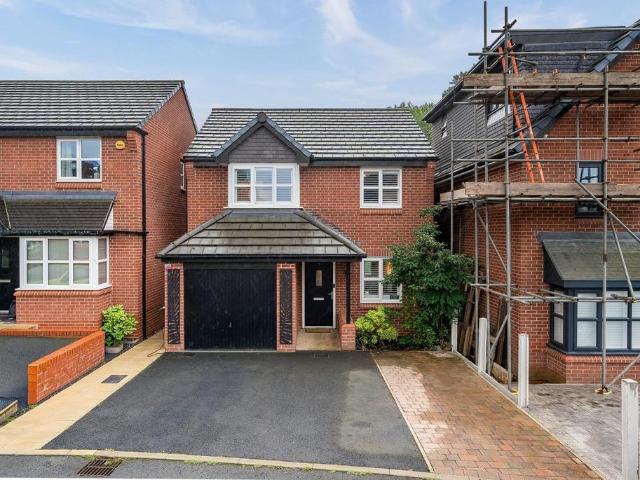 House for sale in Broadway Industrial Estate, Tameside