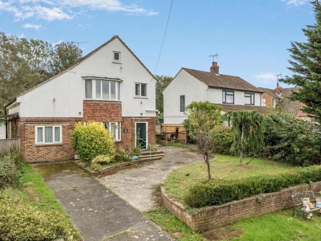 House for sale in Potters Corner, Ashford