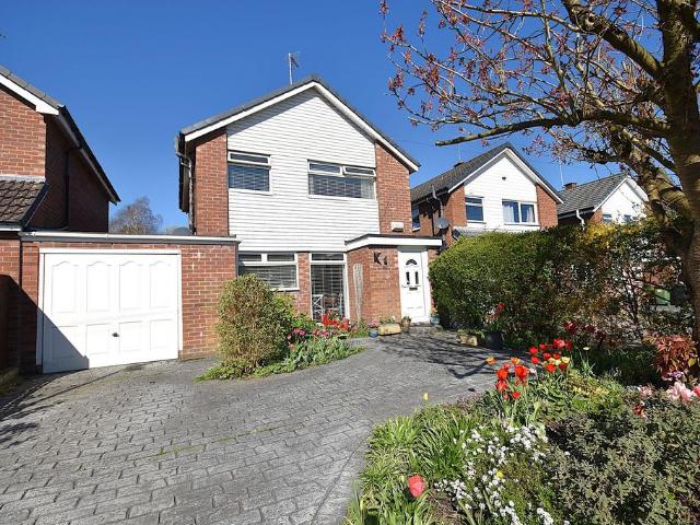 House for sale in Ivy Meade, Macclesfield