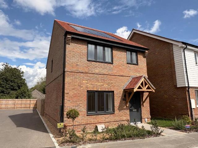 House for sale in Folkestone, Kent
