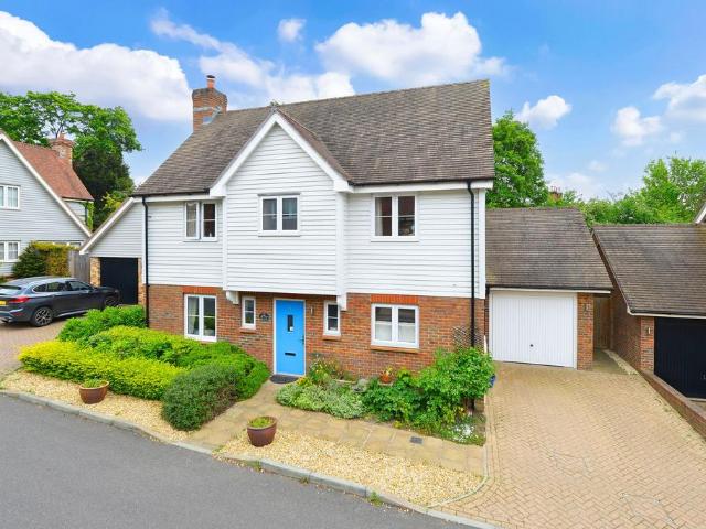 House for sale in Fole, Surrey