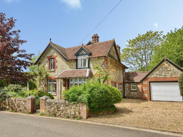 House for sale in Alverstone, Isle Of Wight