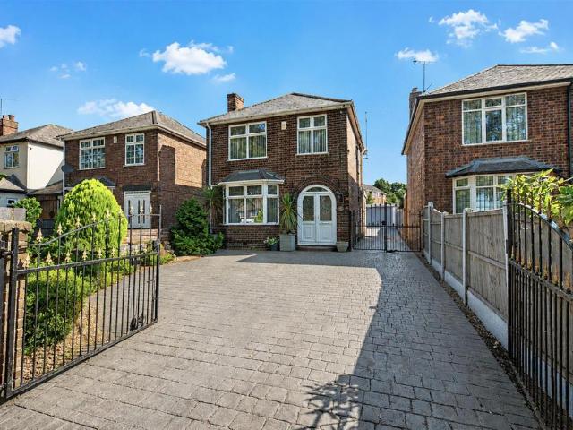 House for sale in Attenborough, East Midlands