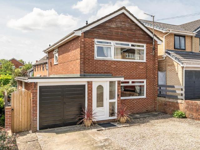House for sale in Welshpool, Wales