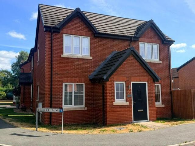 House for sale in Hall Drive Park, Alsager