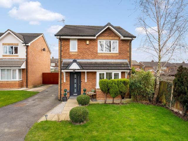 House for sale in Burtonwood and Westbrook, Warrington