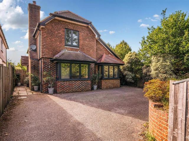 House for sale in Littlecote, West Sussex