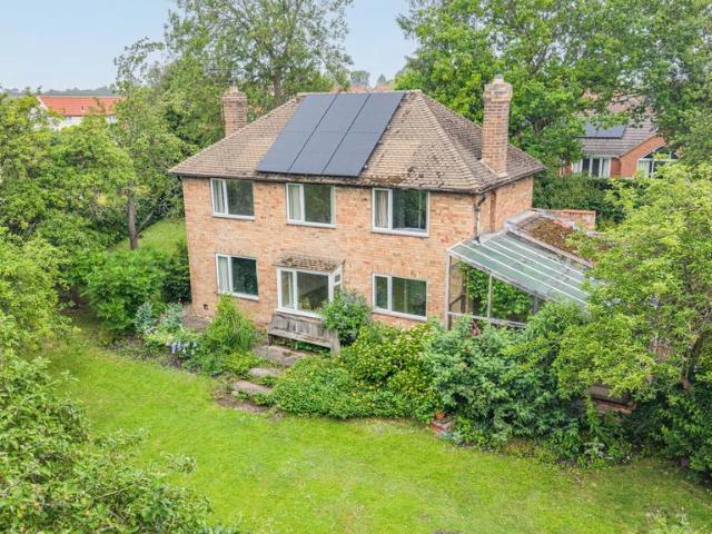 House for sale in Costhorpe, East Midlands
