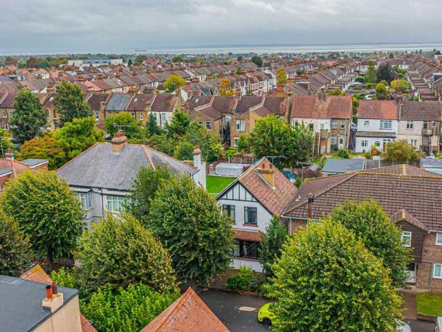 House for sale in Southchurch, Alton Barnes