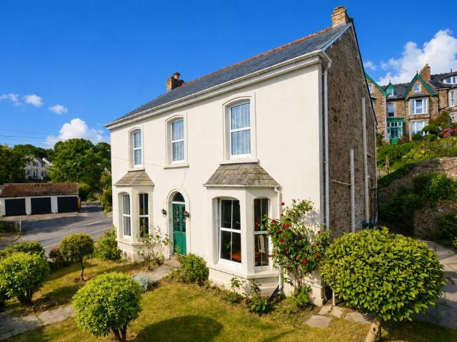 House for sale in Lostwithiel, Cornwall