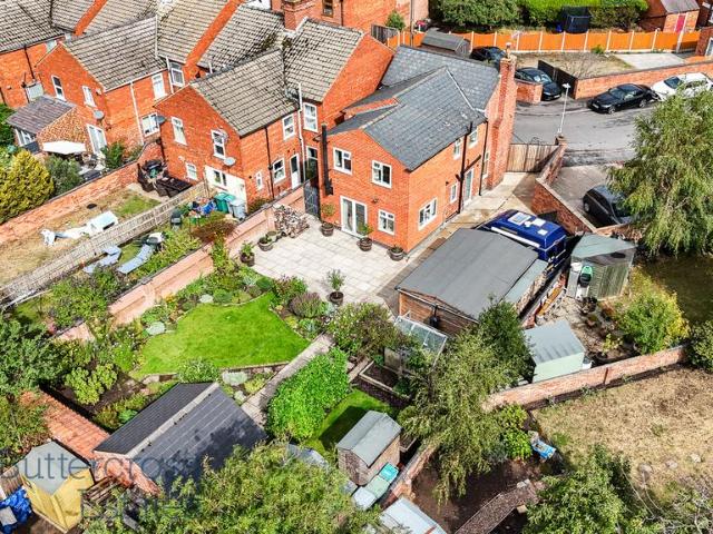 House for sale in Alverton, East Midlands
