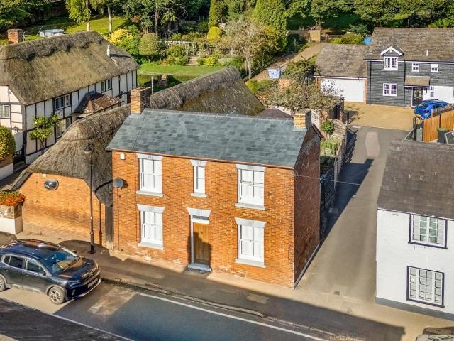 House for sale in Aspley Guise, Bedfordshire