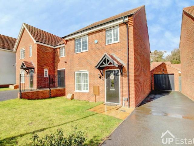 House for sale in Keresley Green, Keresley