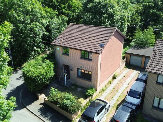 House for sale in Crookston, Scotland