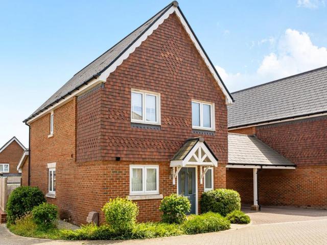 House for sale in Cranbrook & Sissinghurst, Sandown Park