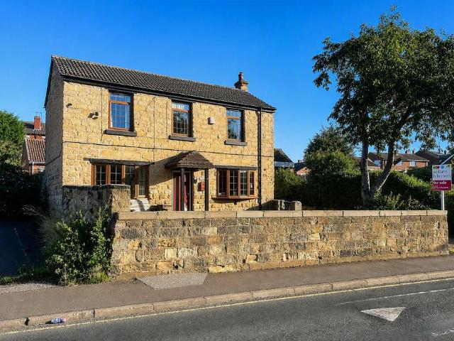 House for sale in Kinsley, West Yorkshire