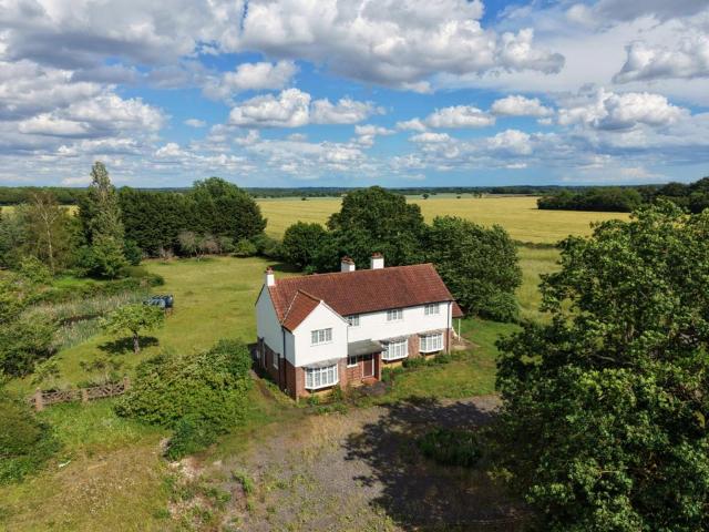 House for sale in Chelmondiston, Suffolk