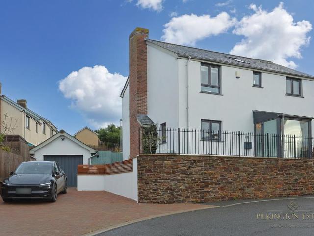 House for sale in Strode, Devon