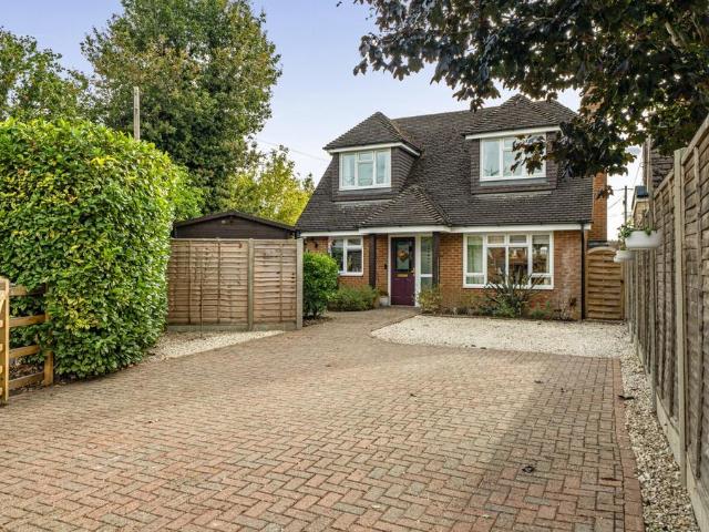 House for sale in Finchampstead