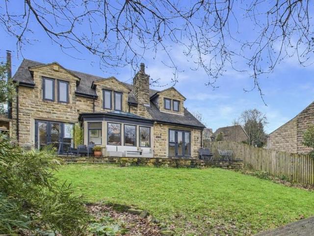 House for sale in Froggatt, East Midlands